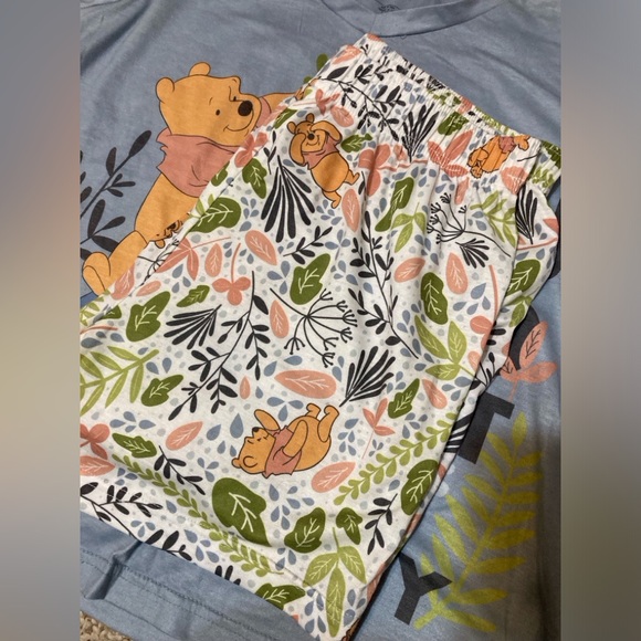 Disney Winnie the Pooh Pajama Set - Picture 2 of 5